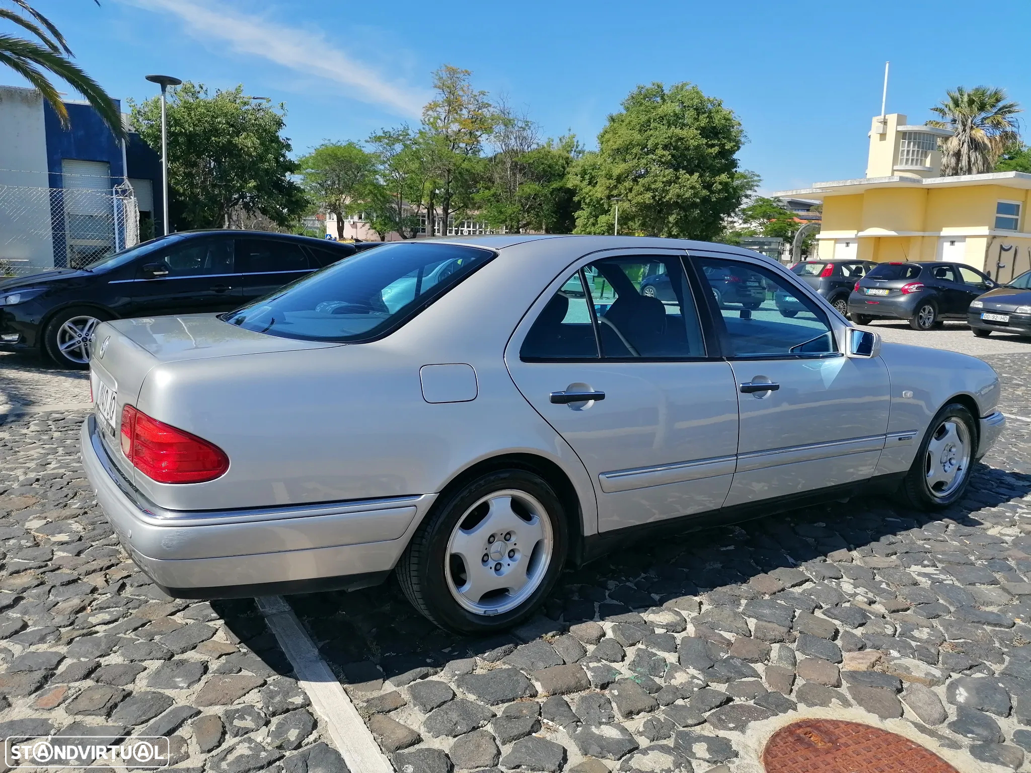 Mercedes-Benz E 300 - 8