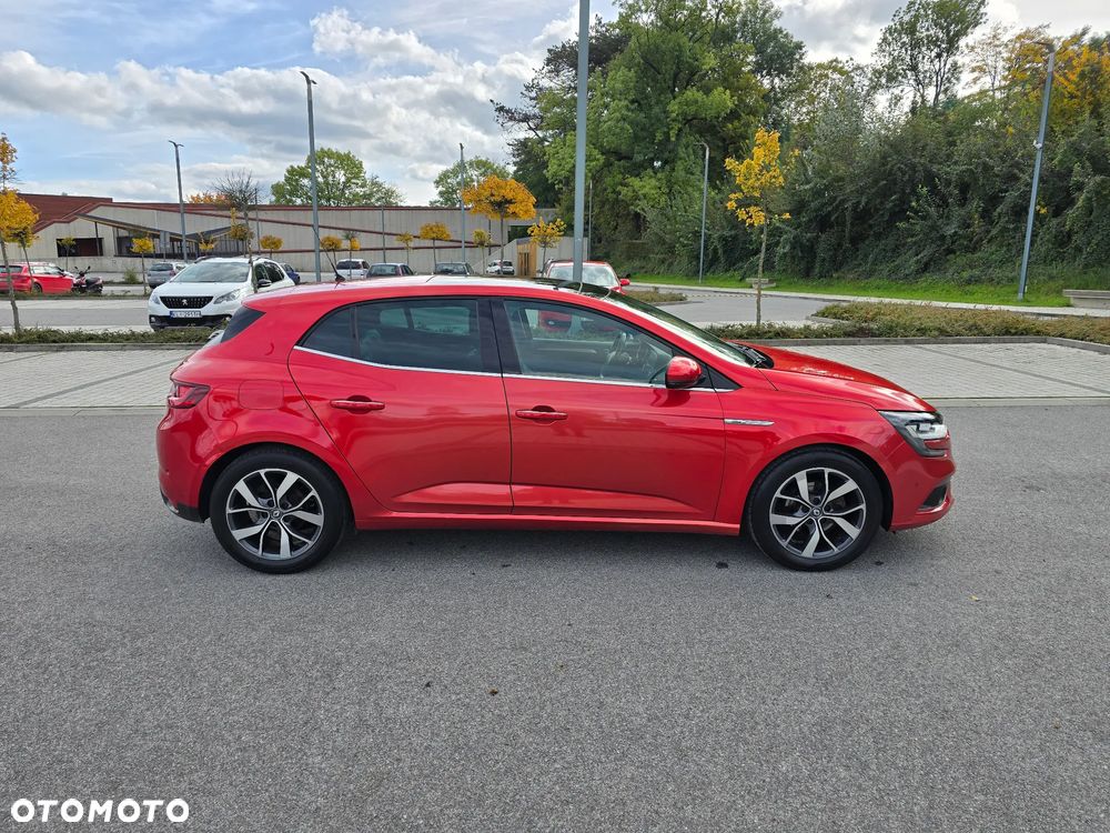 Renault Megane ENERGY TCe 130 EDC BOSE EDITION - 23