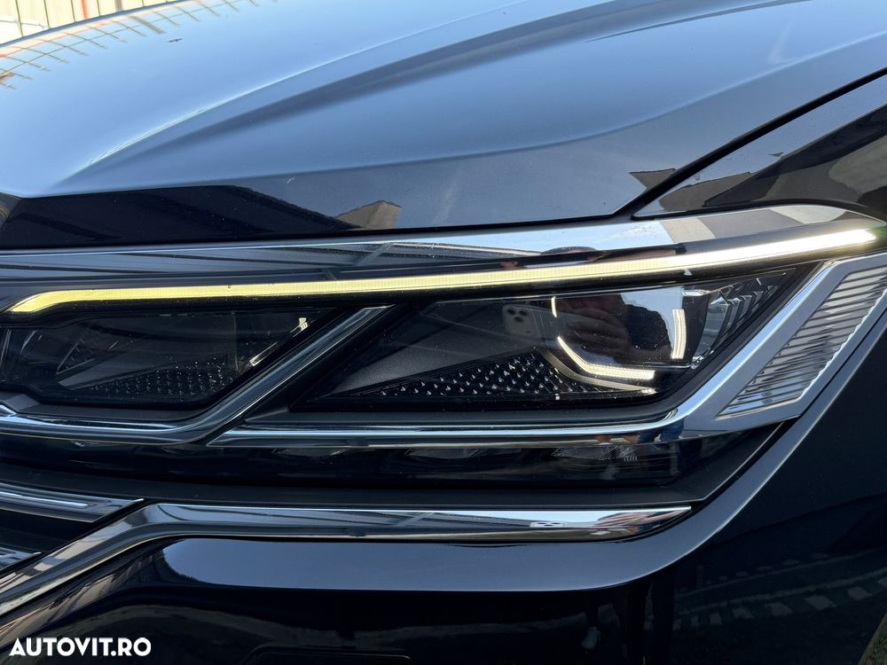 Volkswagen Touareg - 11