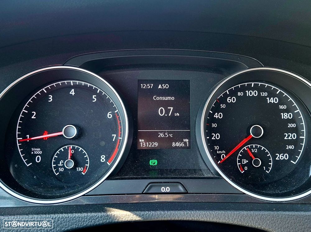 VW Golf 1.0 TSI Confortline - 5