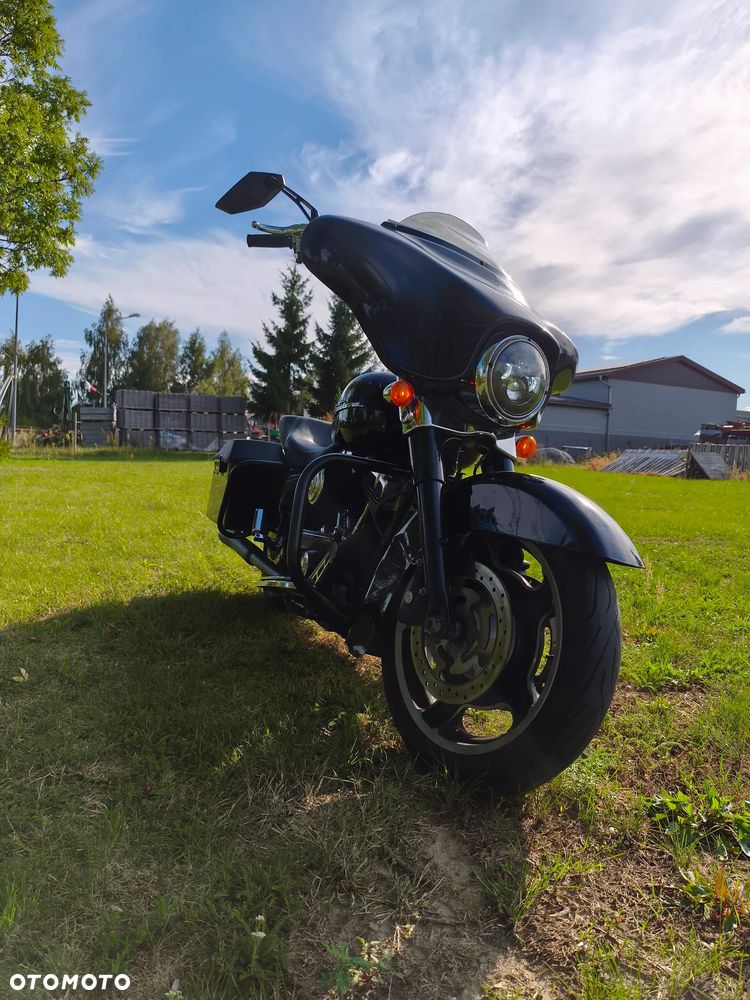 Harley-Davidson Touring Street Glide - 9