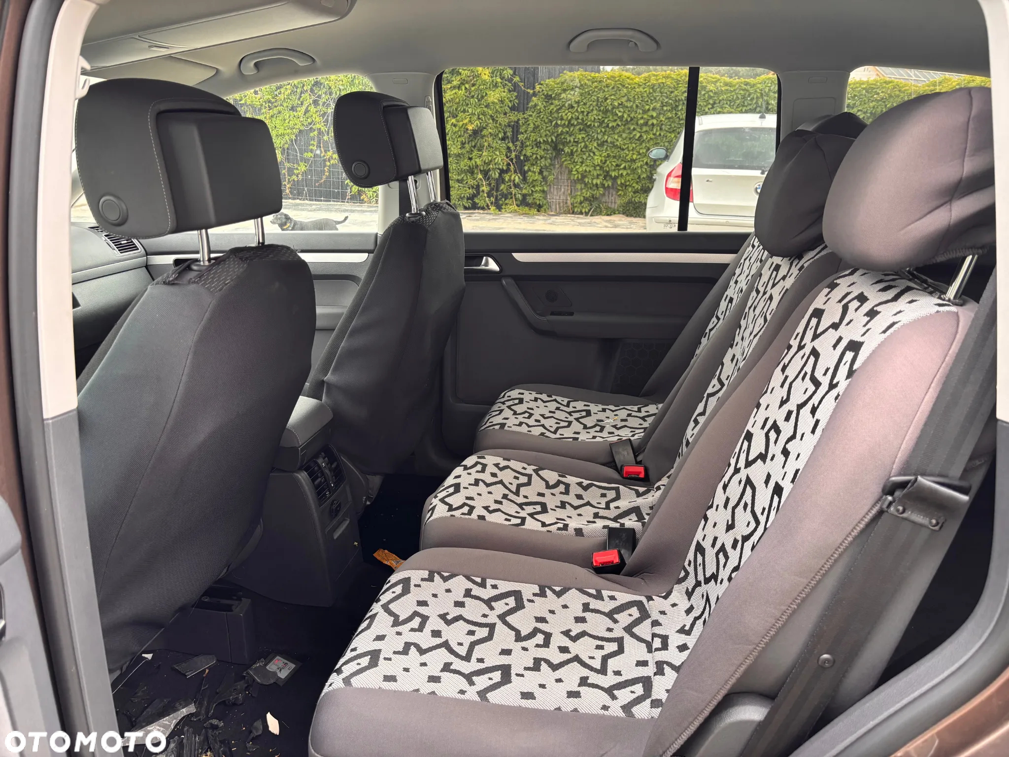 Volkswagen Touran 1.6 TDI DPF BlueMotion Technology DSG Highline - 14