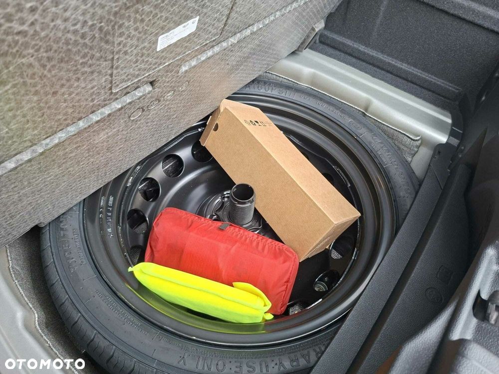 Volkswagen T-Cross - 24