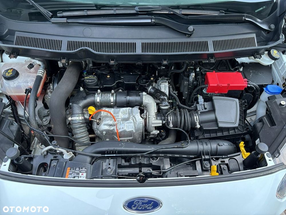 Ford Tourneo Courier - 24