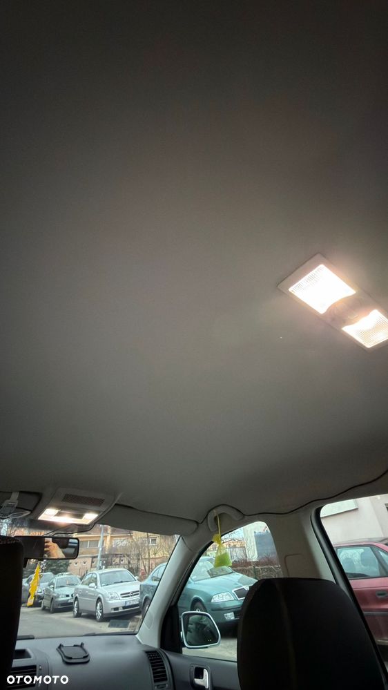 Volkswagen Polo 1.4 16V Comfortline - 25