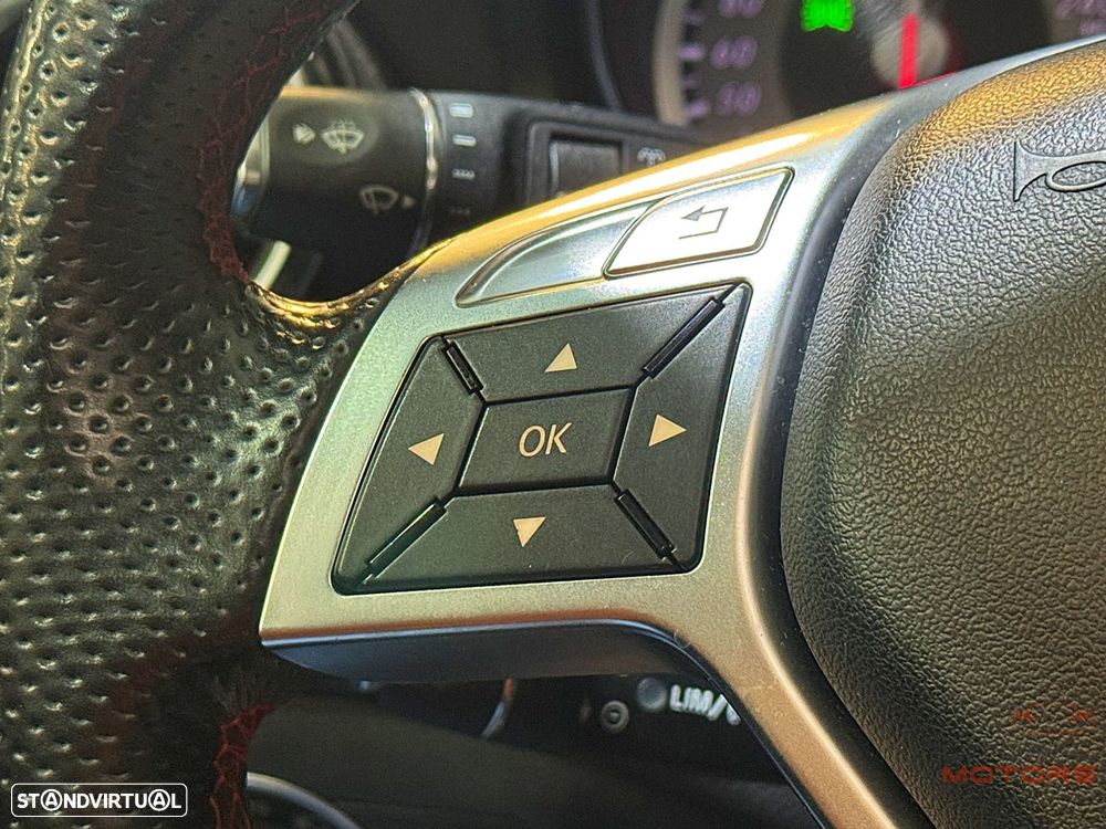 Mercedes-Benz GLA 220 CDI 4Matic 7G-DCT AMG Line - 24