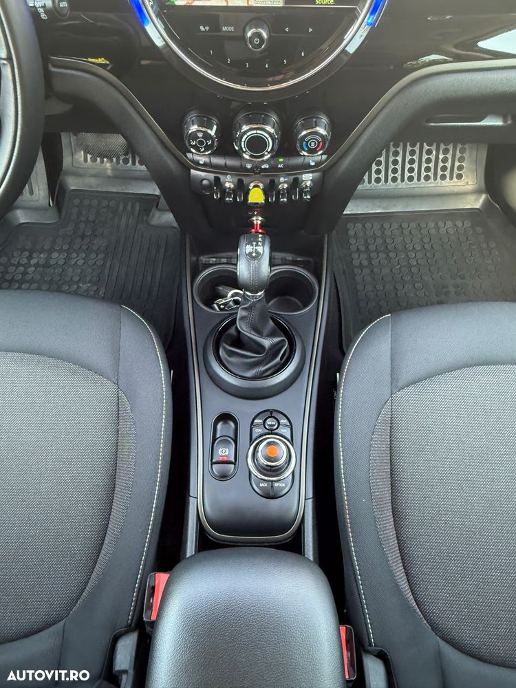 Mini Countryman Cooper S E ALL4 AT - 14