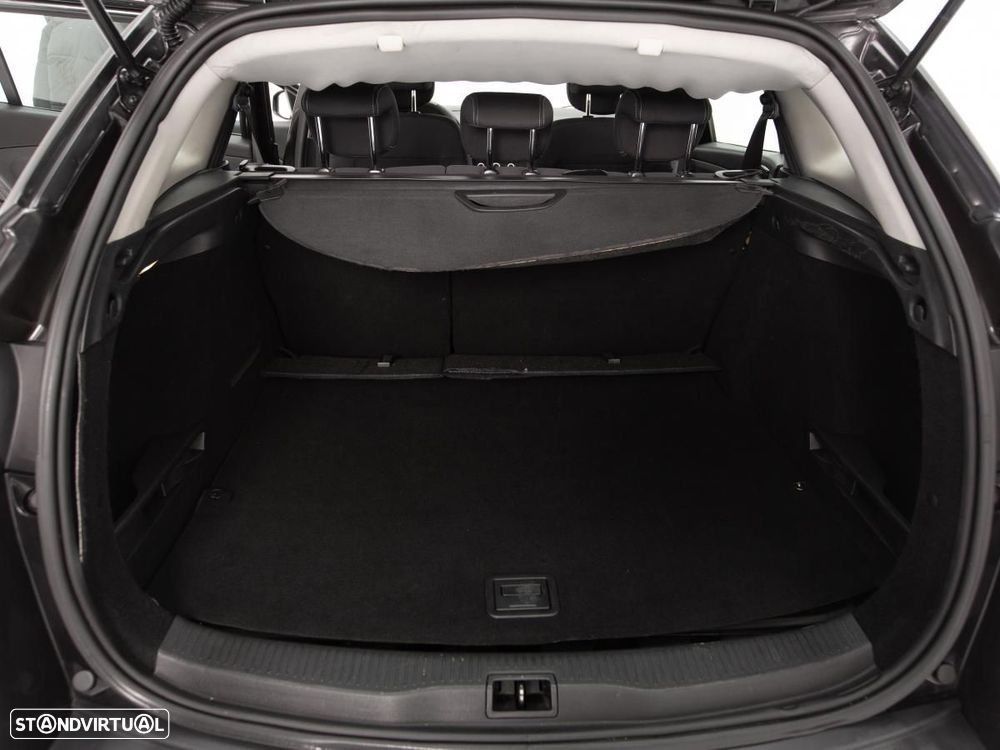 Renault Mégane Sport Tourer - 11