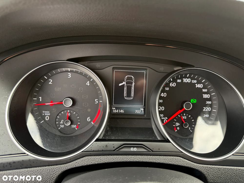 Volkswagen Passat 2.0 TDI SCR Highline DSG - 23