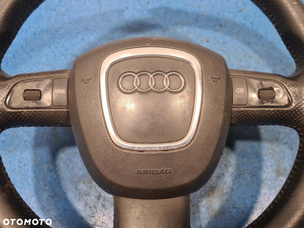 AUDI A4 B7 KIEROWNICA. - 2