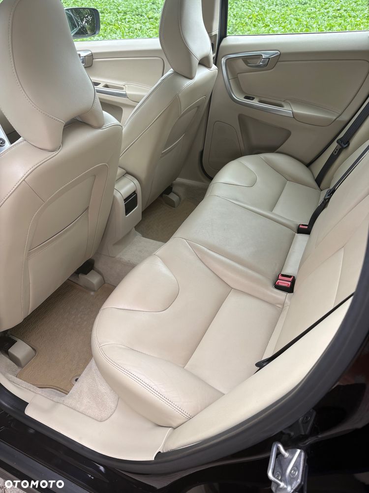 Volvo XC 60 D3 Drive-E Summum - 16