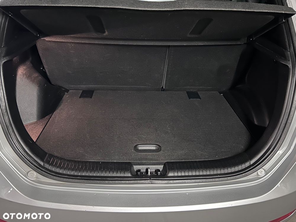 Hyundai ix20 1.6 Comfort - 11