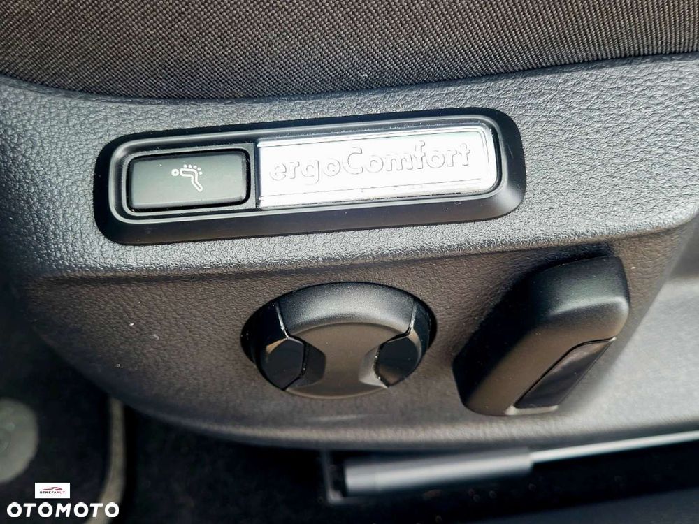 Volkswagen Passat - 29
