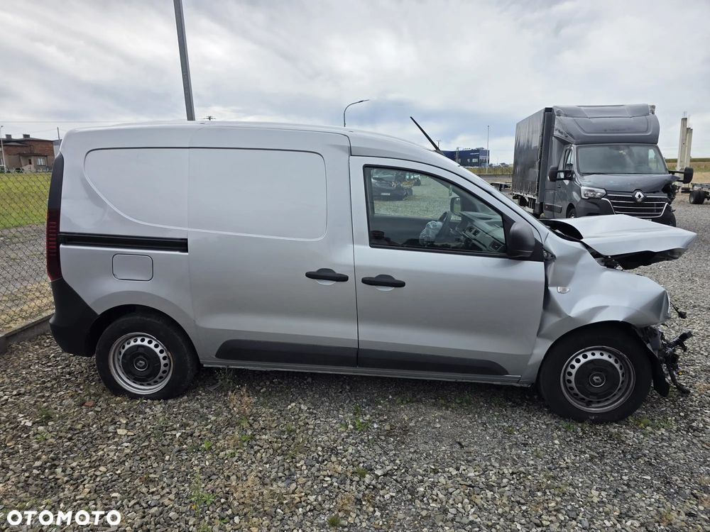 Renault Express - 4