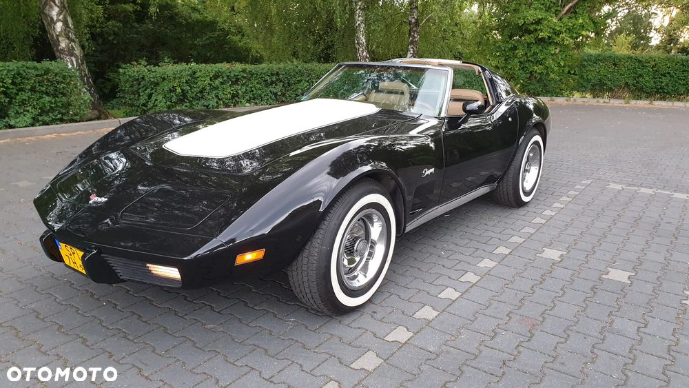 Chevrolet Corvette - 4