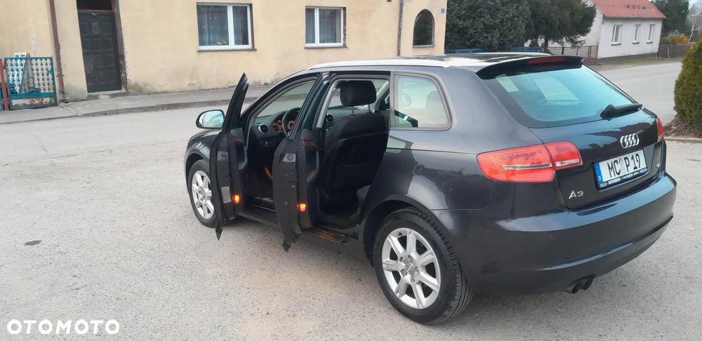 Audi A3 Sportback - 18