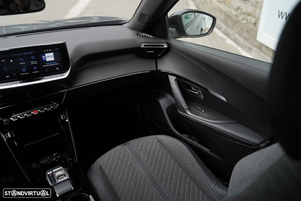 Peugeot e-2008 54 kWh Allure - 27