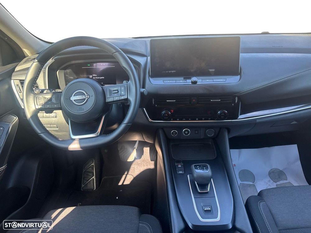 Nissan Qashqai 1.3 DIG-T Tekna + Xtronic - 11