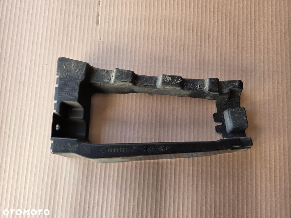 Ślizg mocowanie zderzaka prawy tył Citroen Berlingo IV - 1