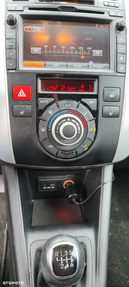 Kia Venga 1.6 CVVT Platinum Edition - 7