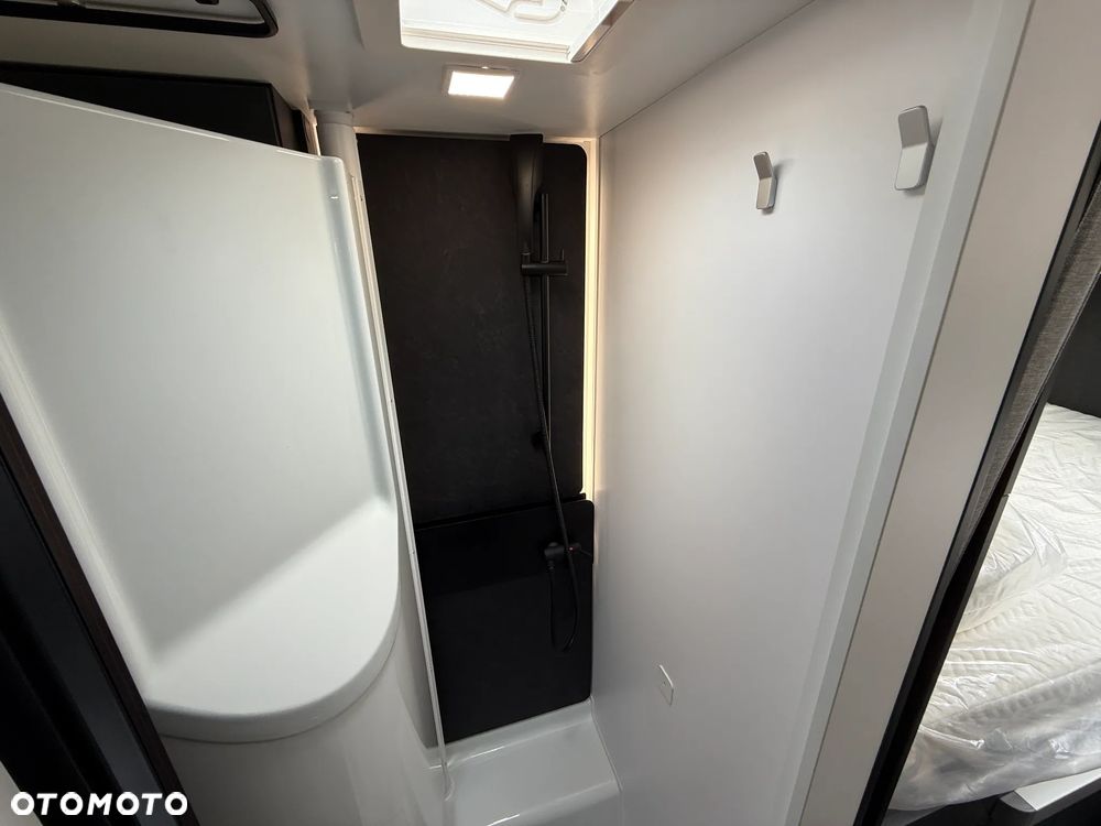 Adria Compact Max DL - 16