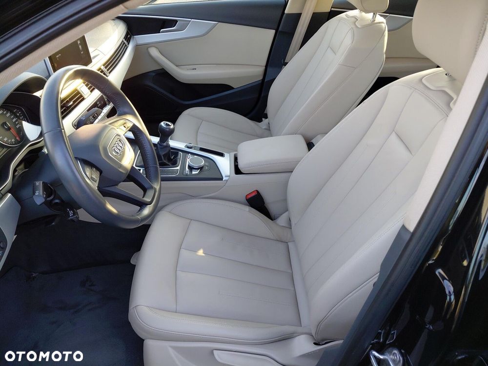 Audi A4 Limousine - 10