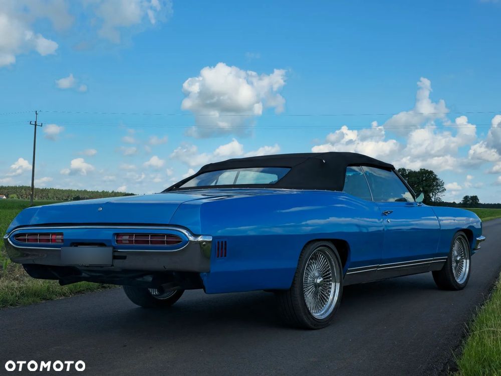 Pontiac Bonneville - 2