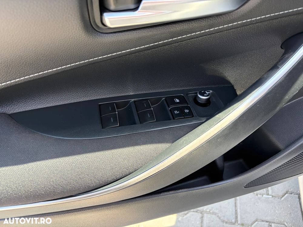 Toyota Corolla 1.8 HSD Dynamic - 14