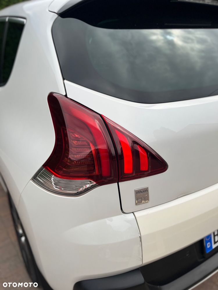 Peugeot 3008 2.0 HDi HYbrid4 - 19