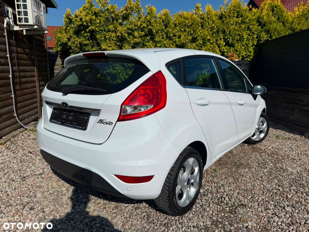 Ford Fiesta 1.25 Titanium - 11