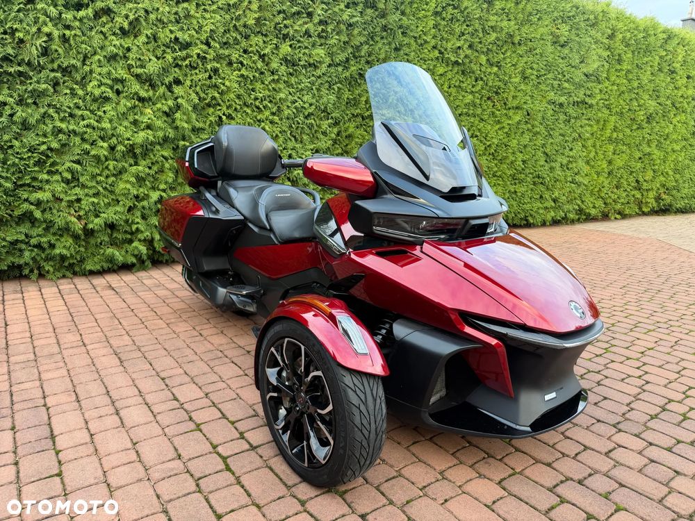 Can-Am Spyder - 1