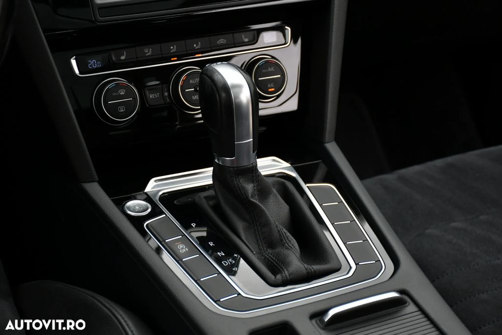 Volkswagen Passat 1.6 TDI SCR DSG Comfortline - 31