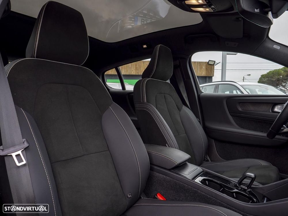 Volvo C40 Recharge Twin Motor Ultimate - 18