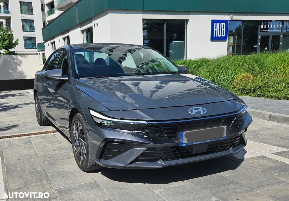 Hyundai Elantra 1.6 l 123 CP CVT Exclusive - 1