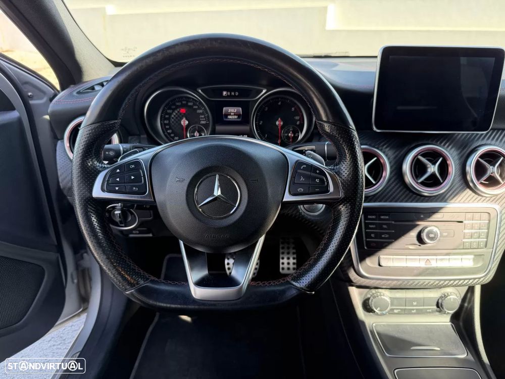 Mercedes-Benz A 220 d 7G-DCT AMG Line - 11