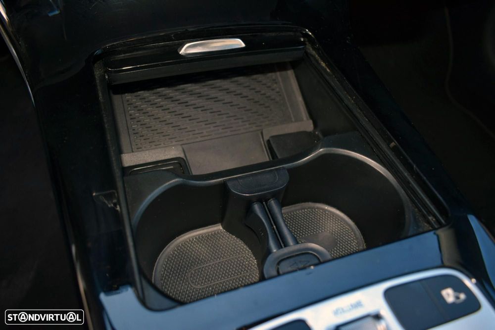 Mercedes-Benz CLA 180 d Shooting Brake AMG Line Aut. - 39