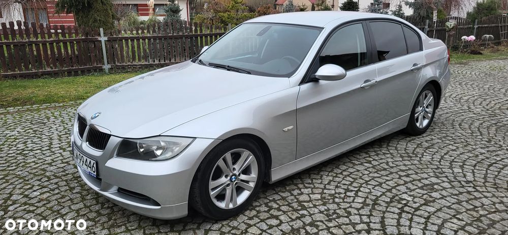 BMW Seria 3 320d DPF - 1