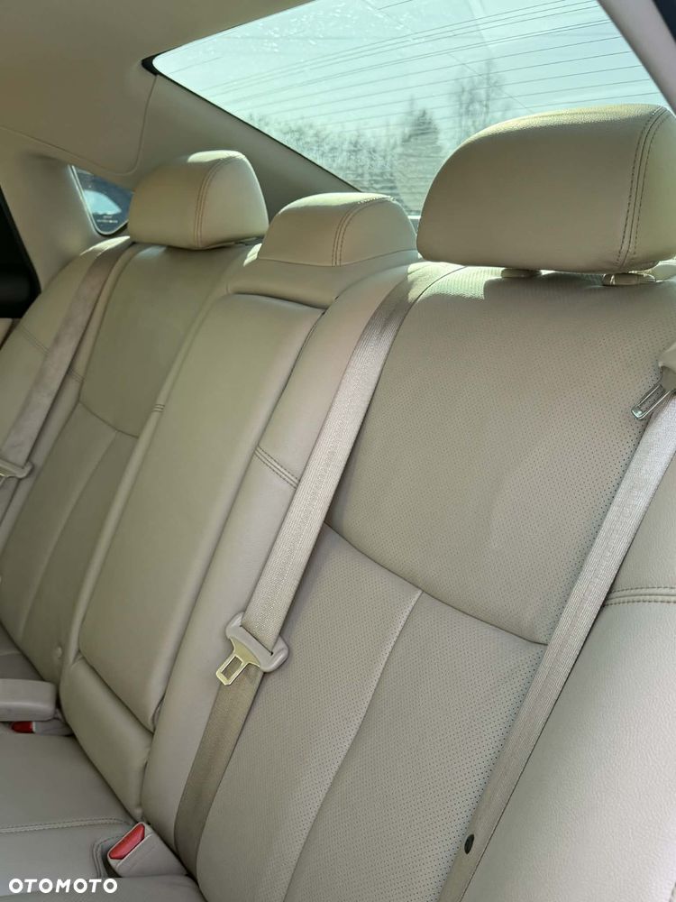 Nissan Altima - 19