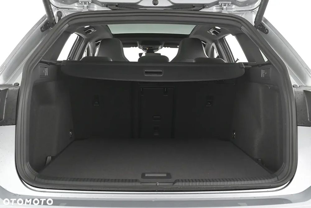Volkswagen Golf Variant 1.5 eTSI mHEV R-Line Plus DSG - 17