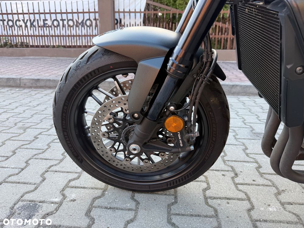 Honda CB - 23