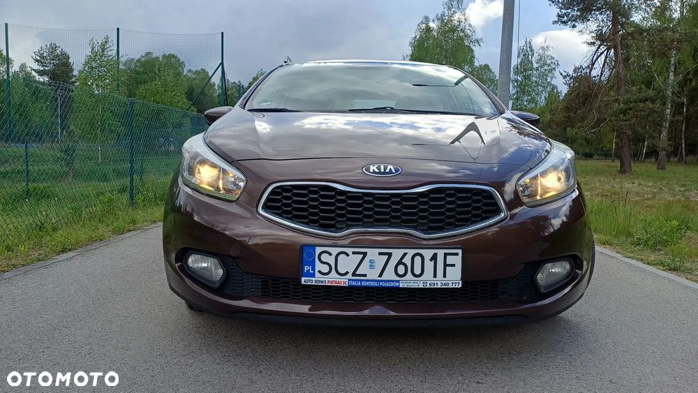 Kia Ceed - 30