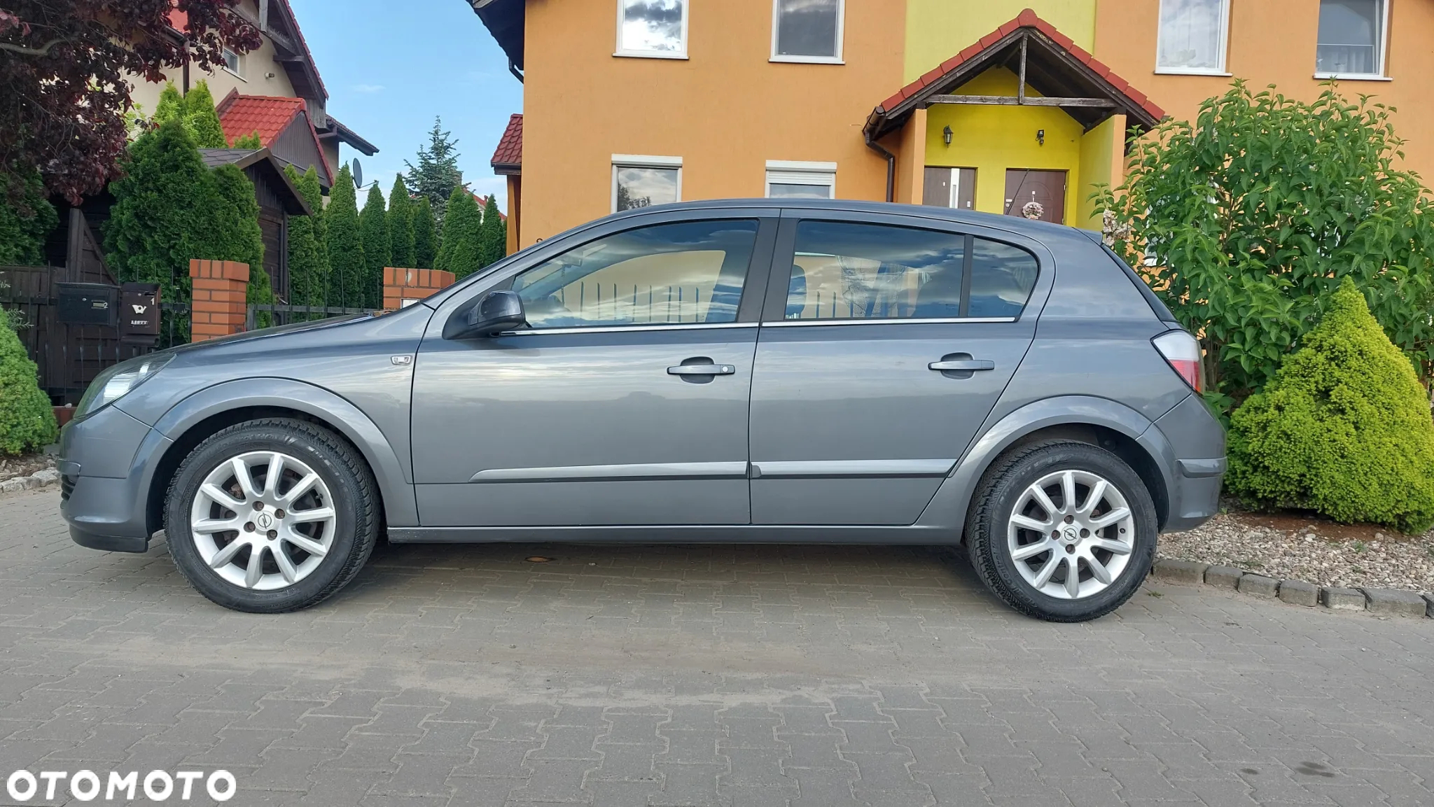 Opel Astra 1.6 NAVI - 2