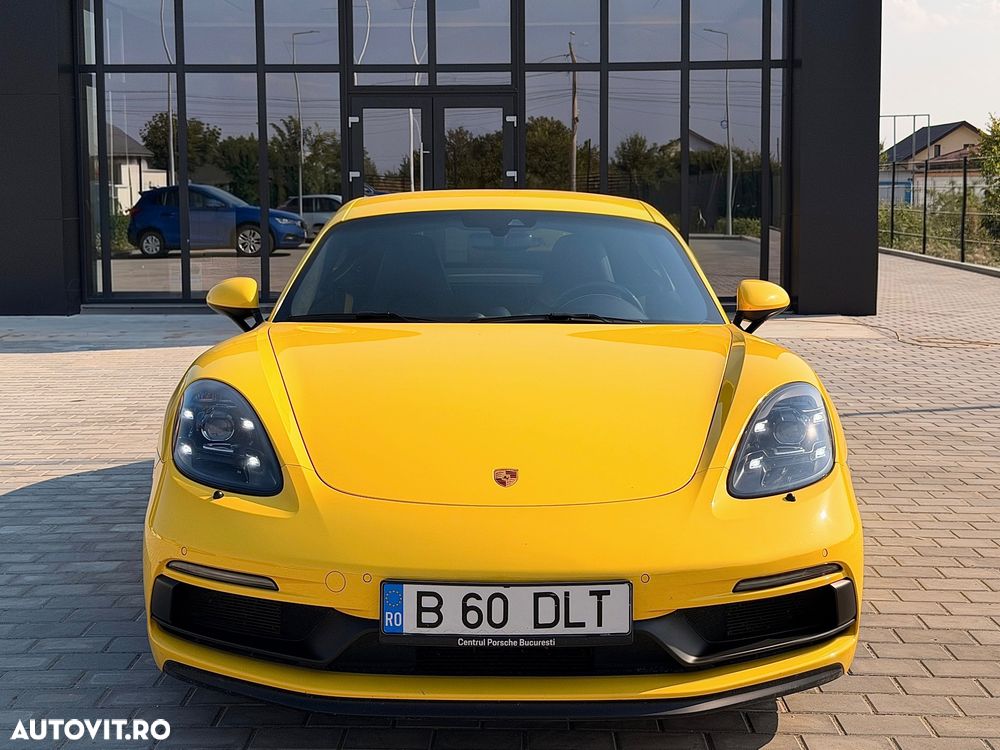 Porsche Cayman 718 GT4 RS - 5