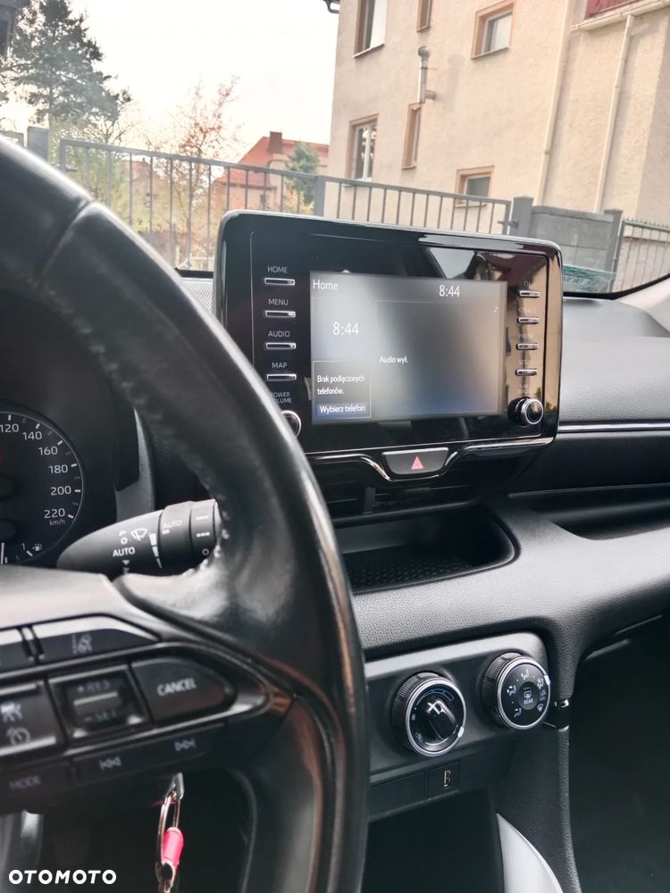 Toyota Yaris 1.5 Comfort - 10