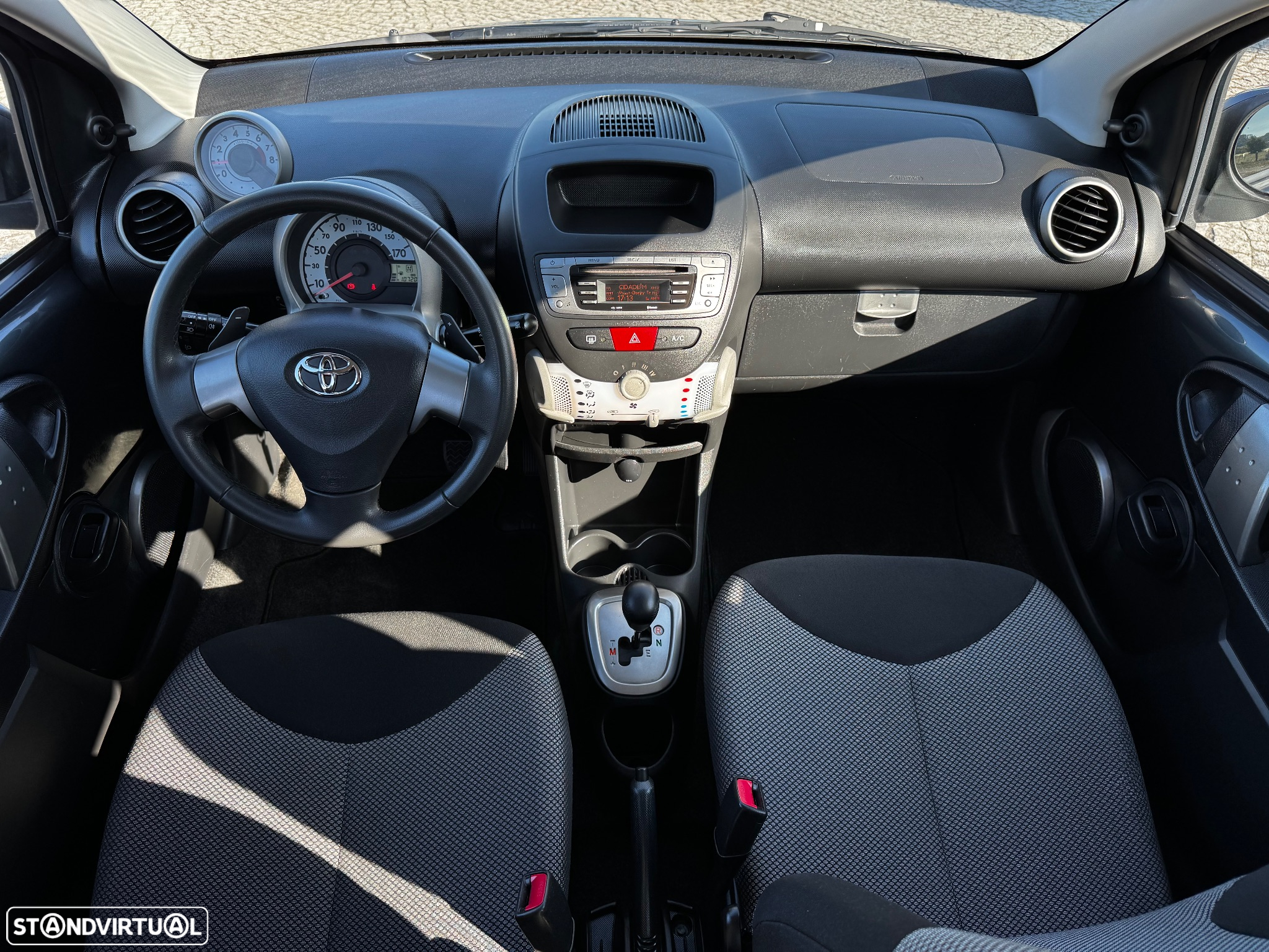 Toyota Aygo 1.0 Plus Sport Pack MM - 18