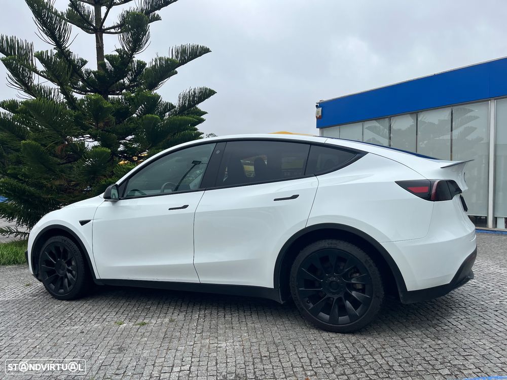 Tesla Model Y Standard - 13