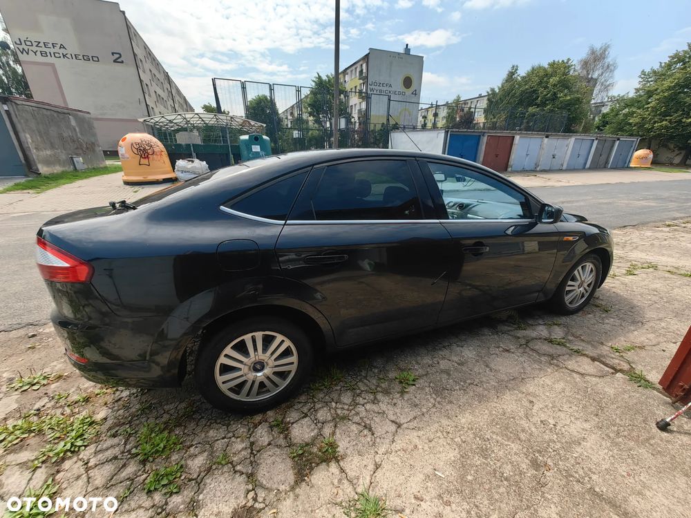 Ford Mondeo 1.8 TDCi Titanium - 10