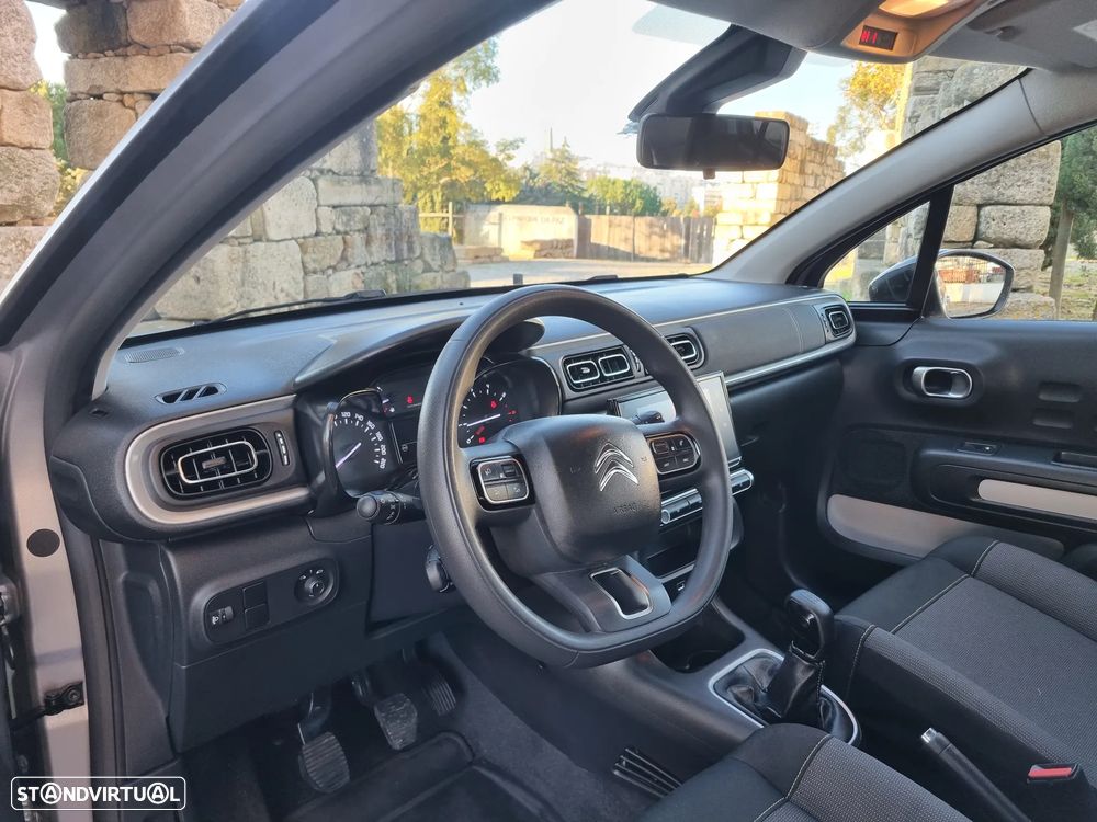 Citroën C3 1.2 PureTech Shine - 18