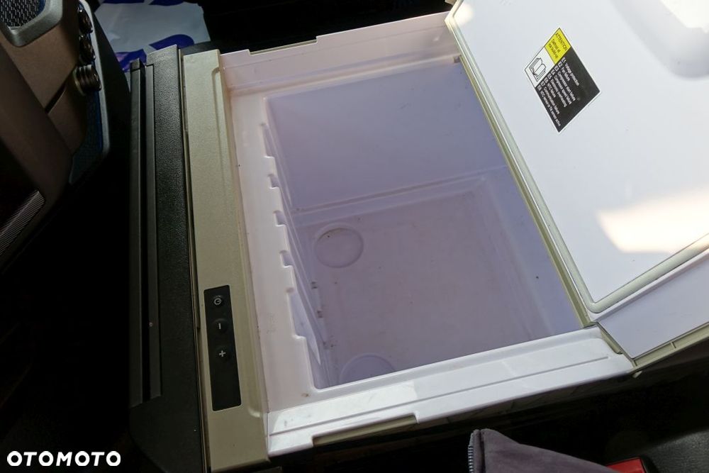 Volvo FH 500 GLOBETROTTER / I-SAVE / STANDARD / AUTOMAT / EURO 6 / KLIMATYZACJA POSTOJOWA / LODÓWKA / LED / NAVI / 2 ZBIORNIKI - 29