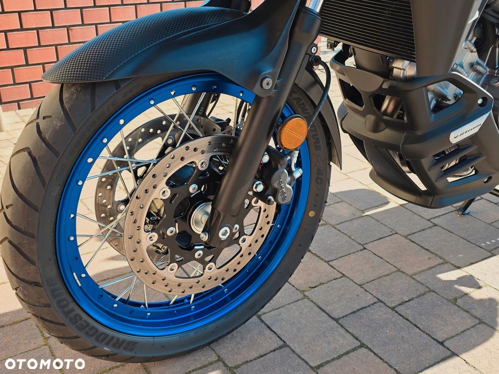 Suzuki V-STROM - 18